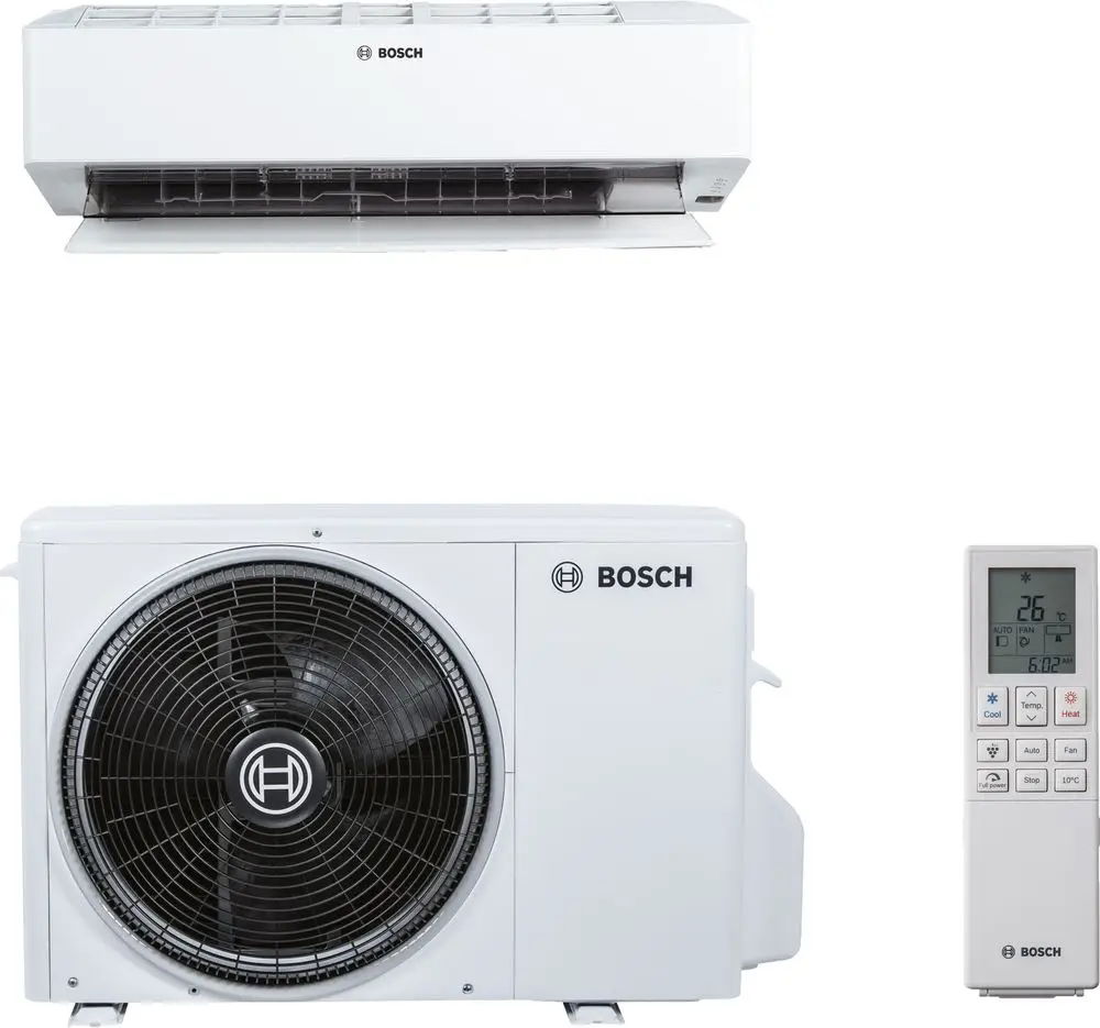 Split-Klimagerät der Marke Bosch mit Inneneinheit, Außeneinheit und Fernbedienung. Das Gerät zeigt aktuelle Einstellungen auf dem Display an.